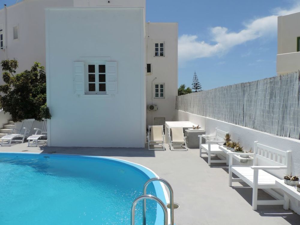 Aparthotel Three Harites Perissa  Exterior foto